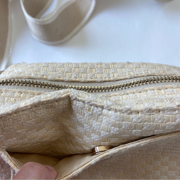 Altar’d State Cream Woven Crossbody Purse - EUC - Picture 8 of 8